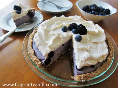 Black and Blue Berry Cheesecake Pie 3