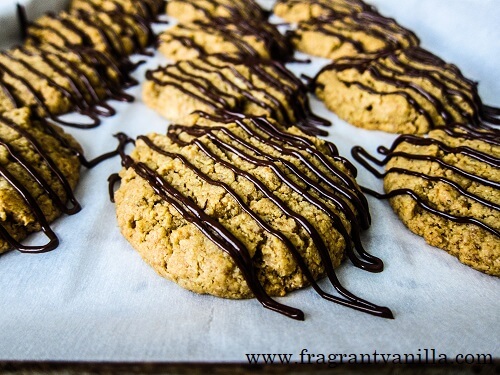 Vegan Chocolate Drizzled Tahini Cookies 