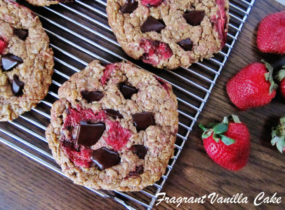 Strawberry Oatmeal Cookies