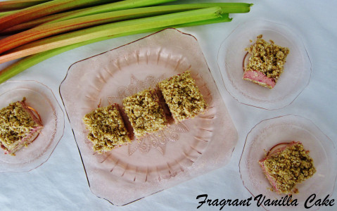 Strawberry Rhubarb Bars