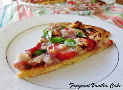 Strawberry Basil Pizza 3