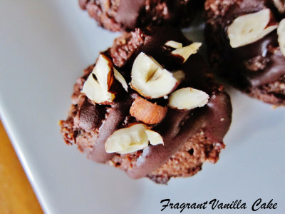 Hazelnut Chocolate Macaroons 2
