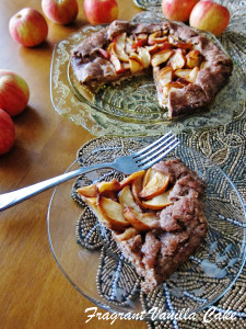 Vegan Crab Apple Rustic Tart with Gingerbread Crust 3