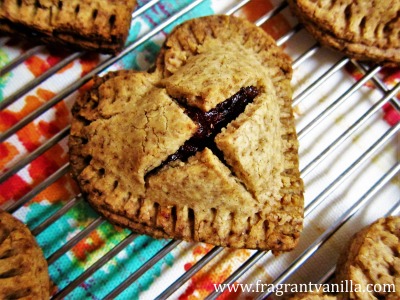 vegan-fig-and-raspberry-hand-pies-1