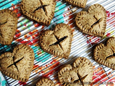 vegan-fig-and-raspberry-hand-pies-2