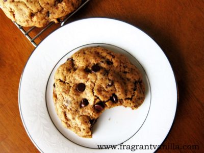 Vegan Caramel Stuffed Chocolate Chip Cookies 1