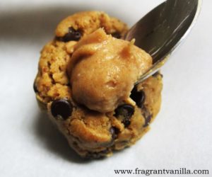 Vegan Caramel Stuffed Chocolate Chip Cookies 8