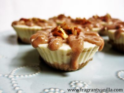 Mini Caramel Pecan Banana Cream Cheesecakes 4