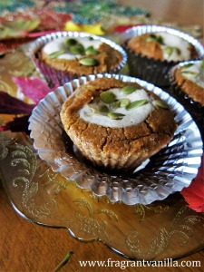 pumpkin-cream-cheese-muffins