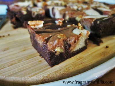 vegan-caramel-pecan-cheesecake-brownies-1