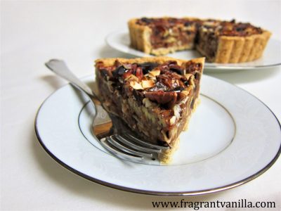 pecan-coconut-chocolate-chunk-tart-2