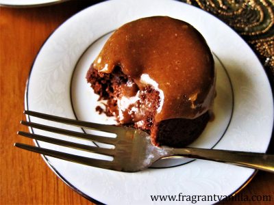 chocolate-ginger-caramel-molten-lava-cakes-2