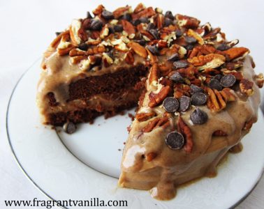 dark-chocolate-bourbon-pecan-caramel-cake-1