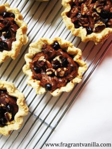 mini-chocolate-cinnamon-pecan-pies-2