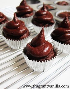 pb-brownie-cupcakes-3