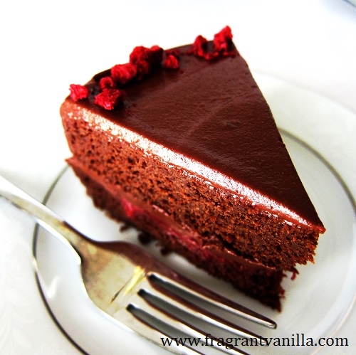 Dark Chocolate Red Wine Cake 3