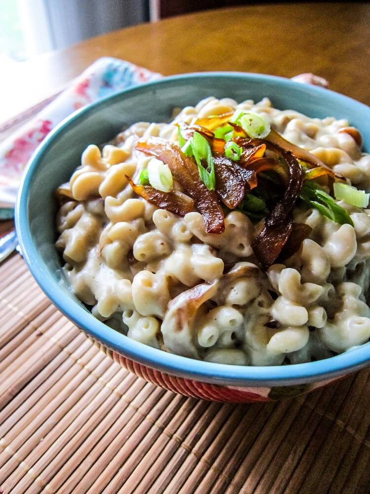 Vegan Caramelized Onion Mac and Cheese