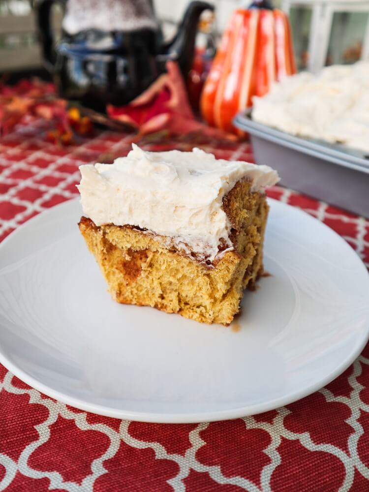 Vegan Pumpkin Cinnamon Rolls